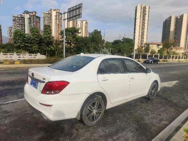 东莞16年比亚迪速锐9