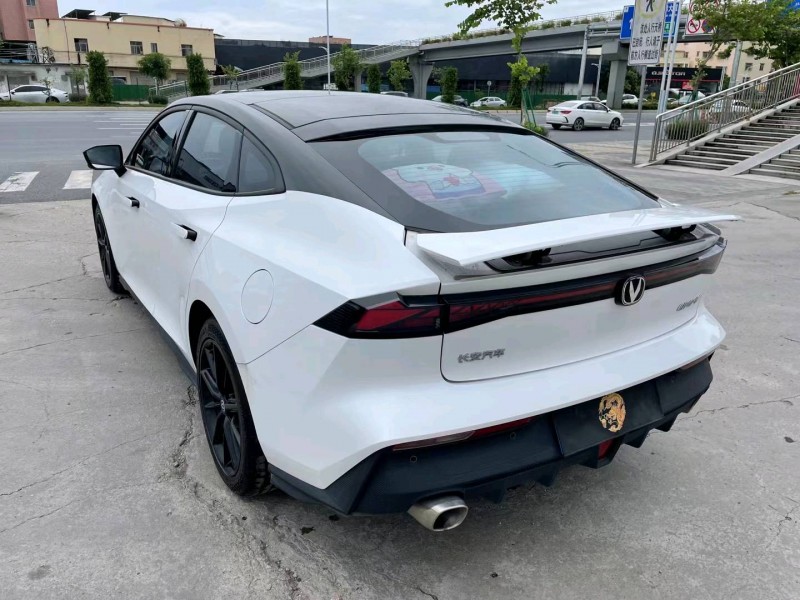 广州22年长安汽车UNI-V8