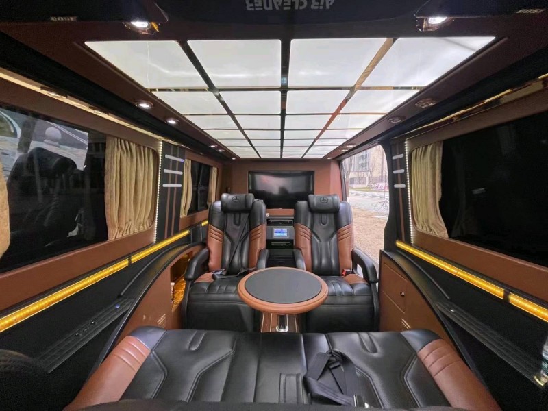 宜昌17年奔驰斯宾特7