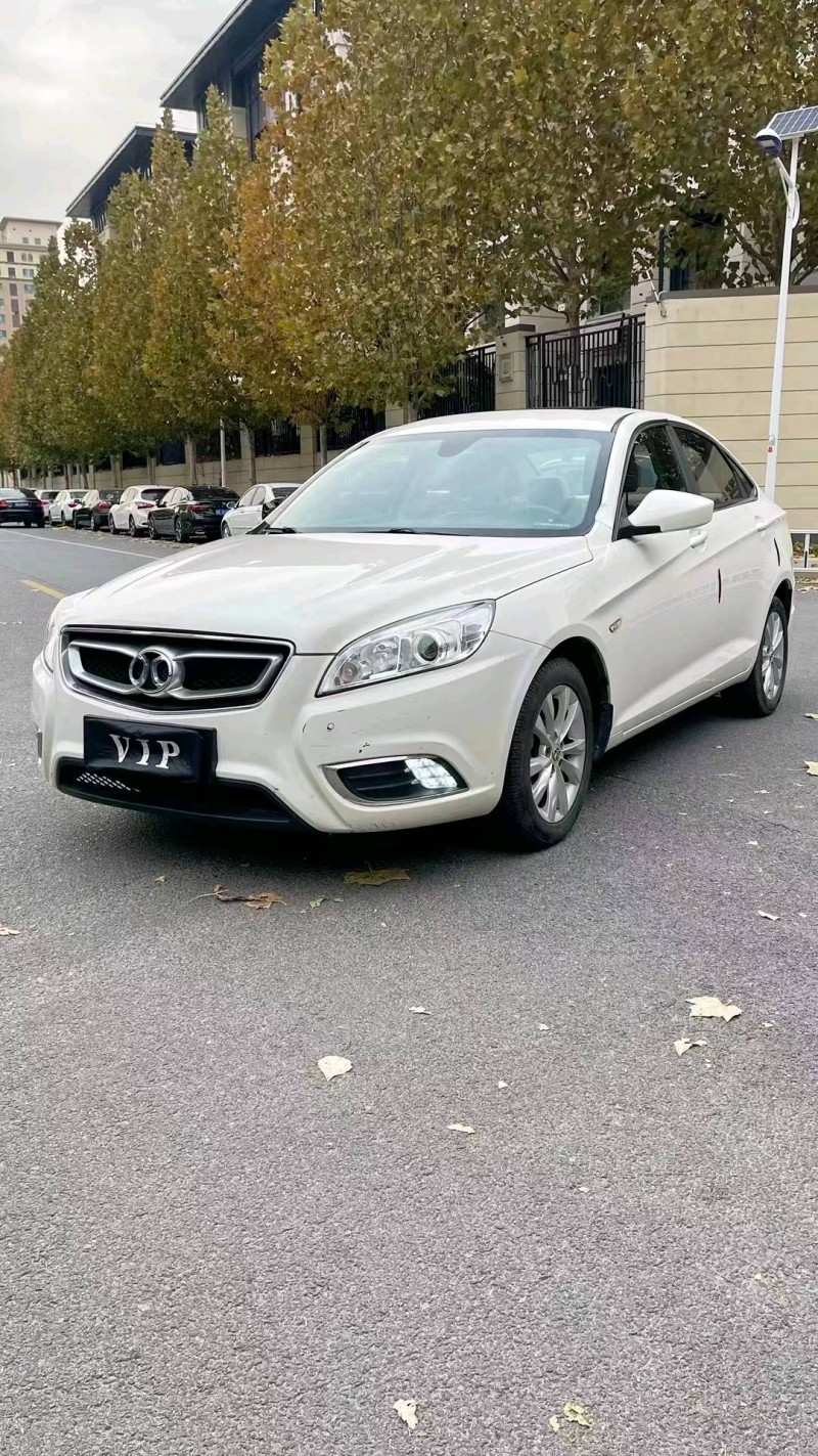 廊坊17年北汽绅宝D502