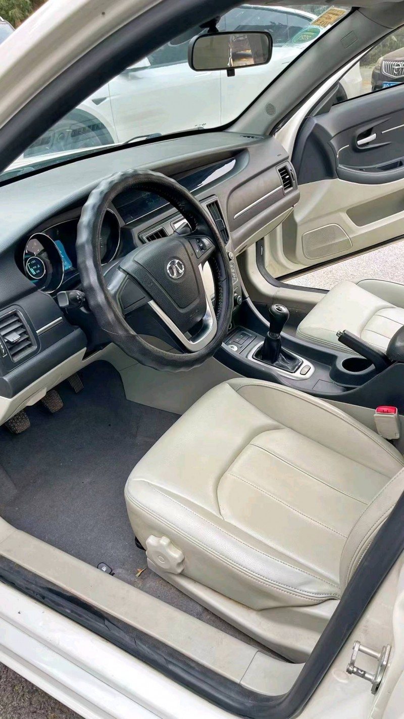 廊坊17年北汽绅宝D506