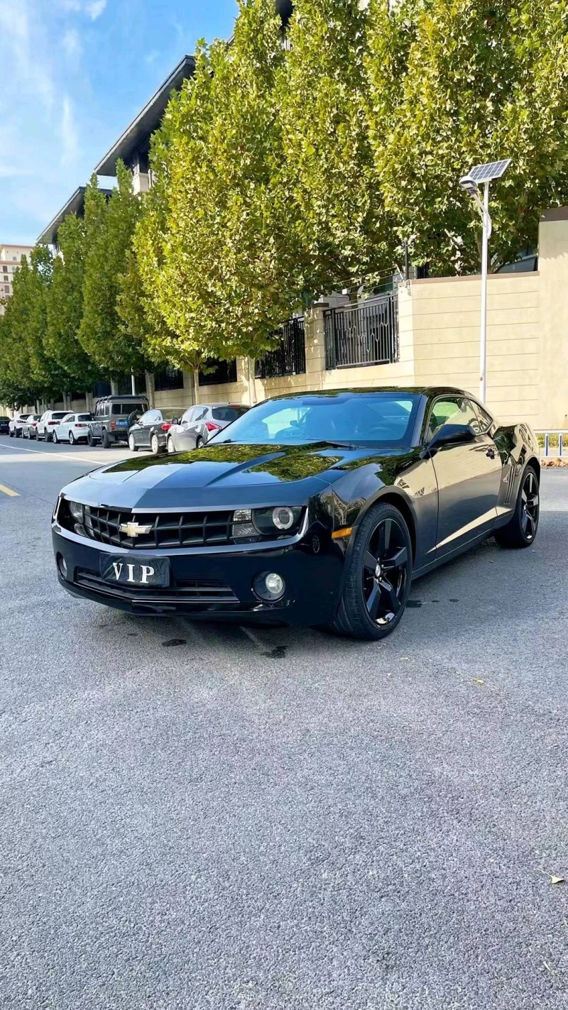 廊坊12年雪佛兰科迈罗2