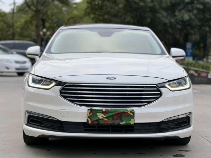 东莞20年福特金牛座1