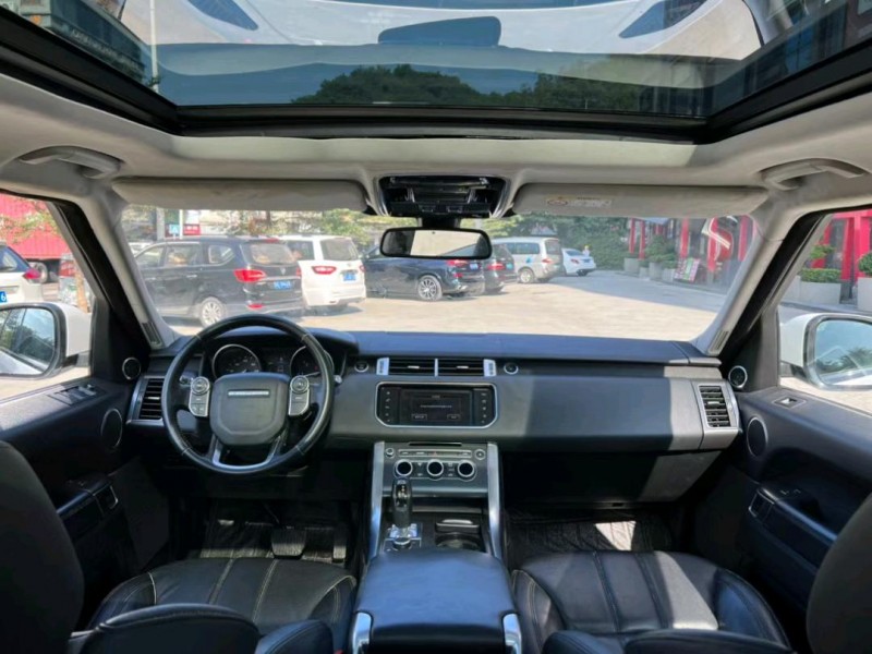 东莞17年路虎揽胜运动4