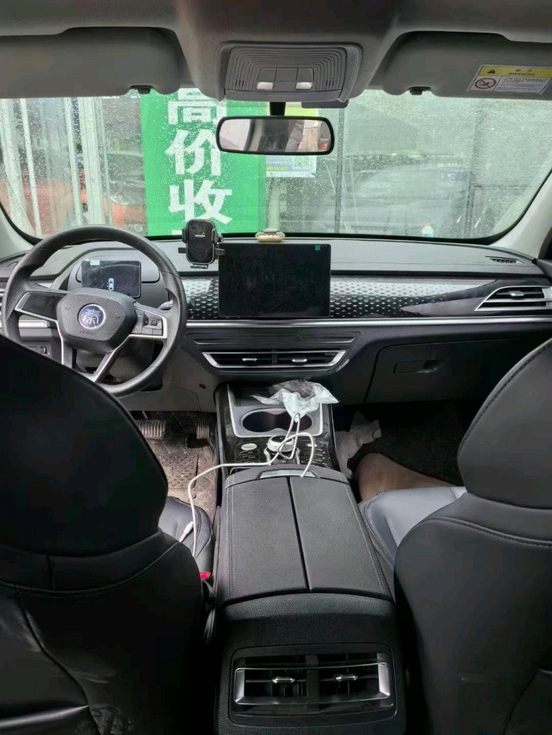 枣庄23年比亚迪秦4