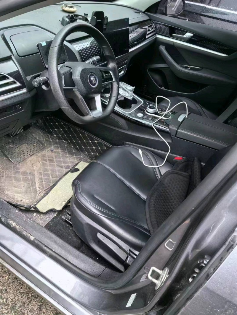 枣庄23年比亚迪秦6