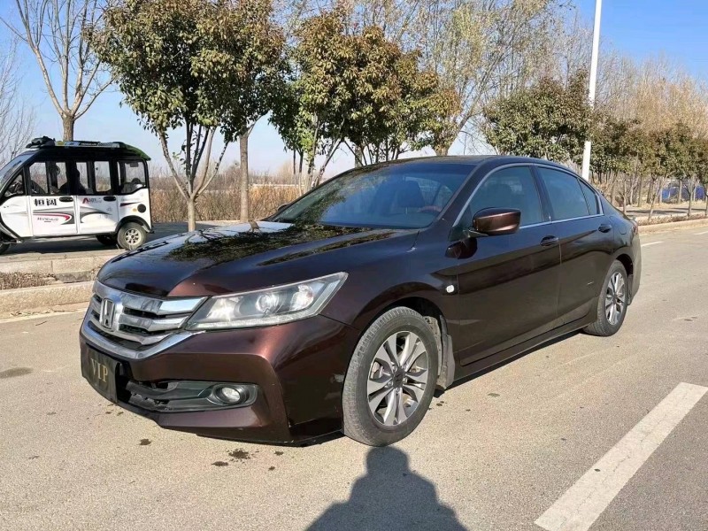 枣庄13年本田雅阁2