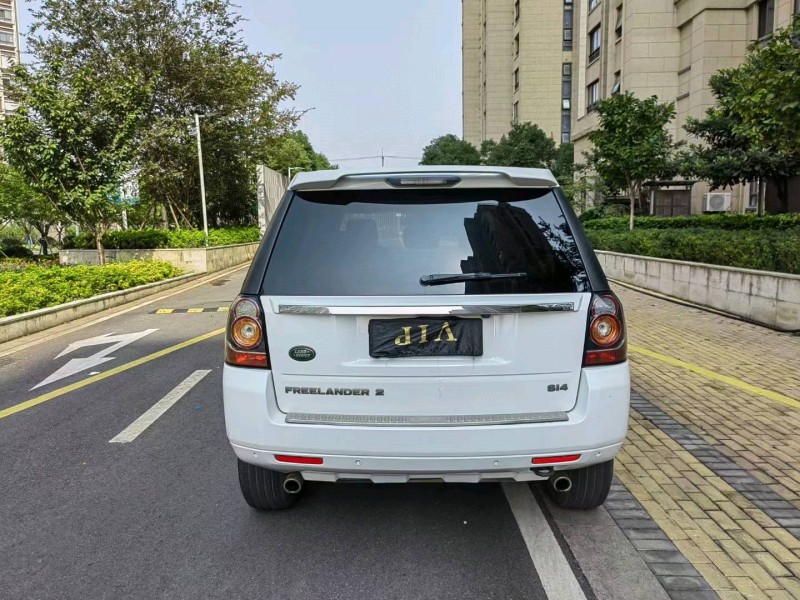 苏州13年路虎发现神行9