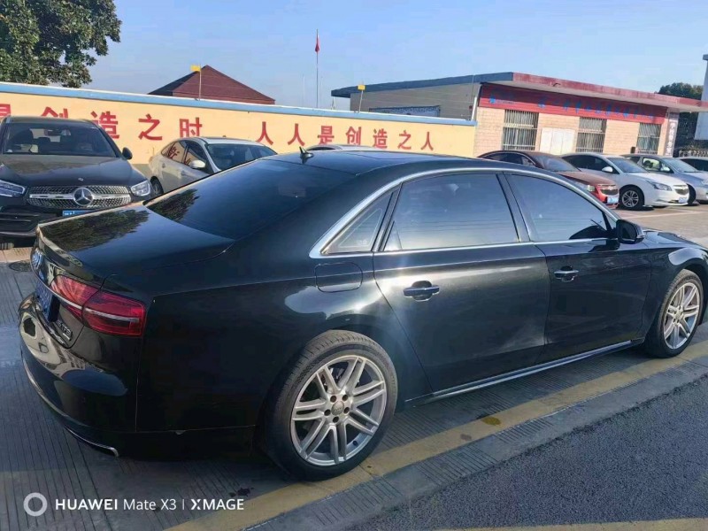 苏州18年奥迪A8L4