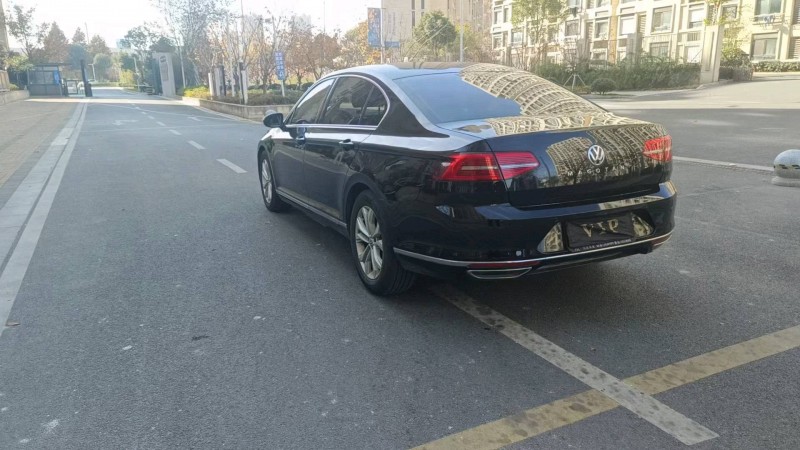 苏州17年大众迈腾5