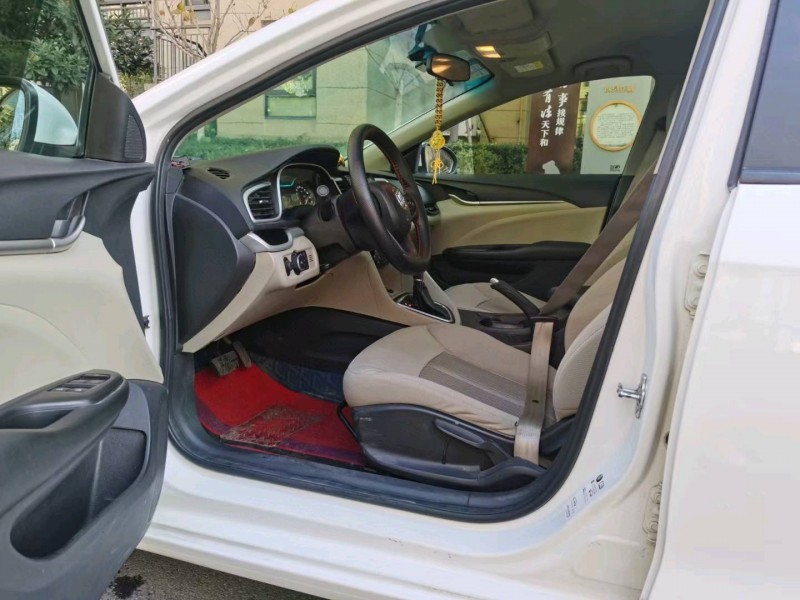 苏州17年别克英朗6
