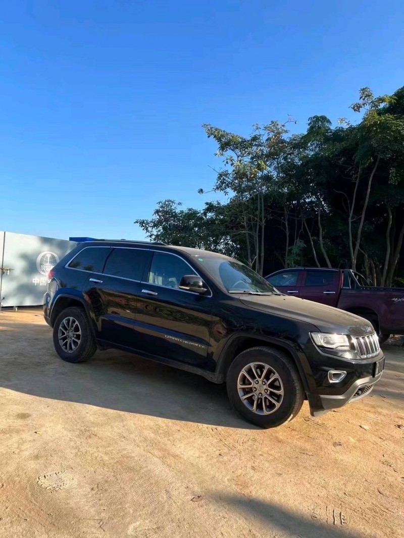 珠海16年Jeep大切诺基6