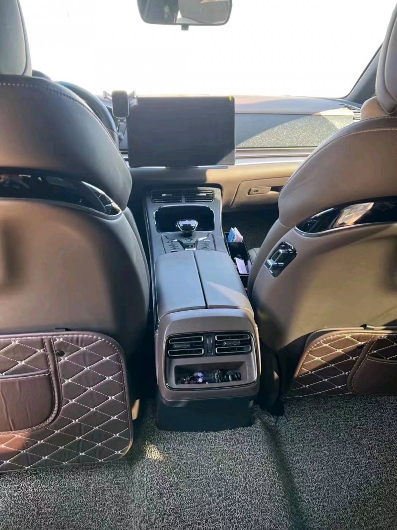 汕头22年比亚迪汉4