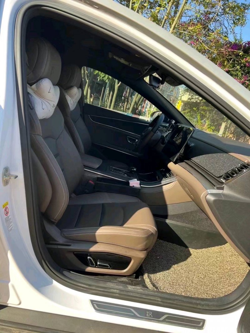 汕头22年比亚迪汉5