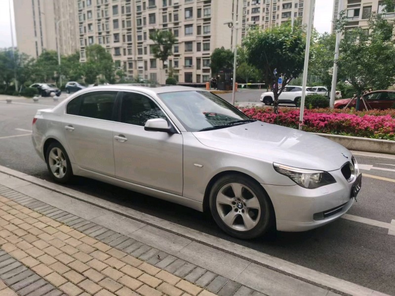 苏州09年宝马5系6