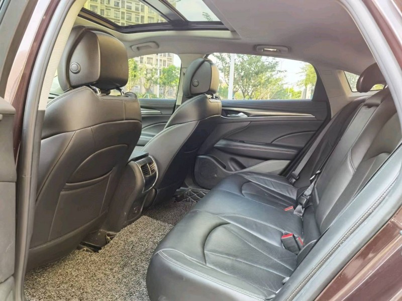 苏州18年别克君越5