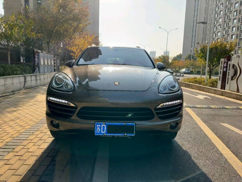 苏州13年保时捷卡宴1