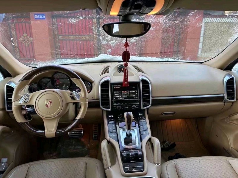 邯郸13年保时捷卡宴5