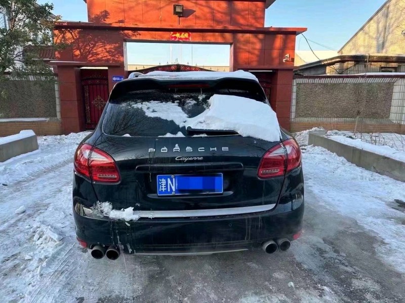 邯郸13年保时捷卡宴9