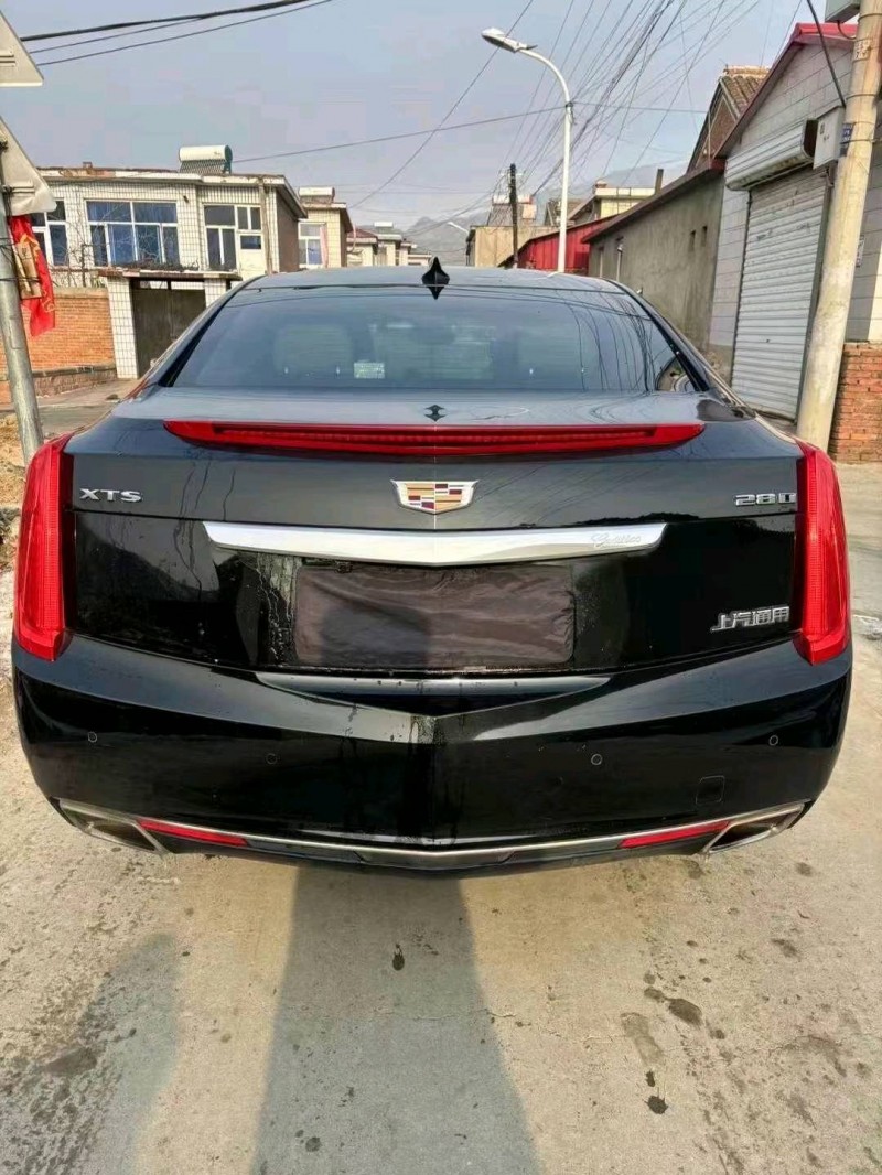 邯郸17年凯迪拉克XTS9