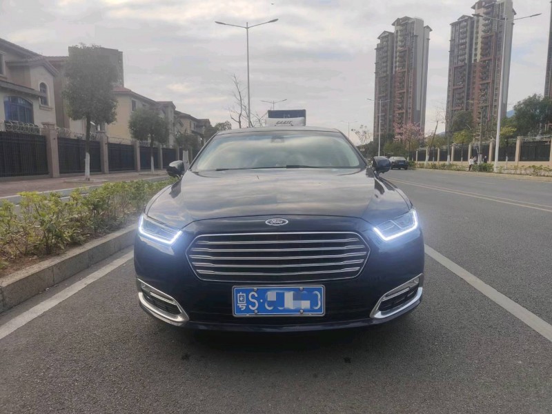 珠海17年福特金牛座1