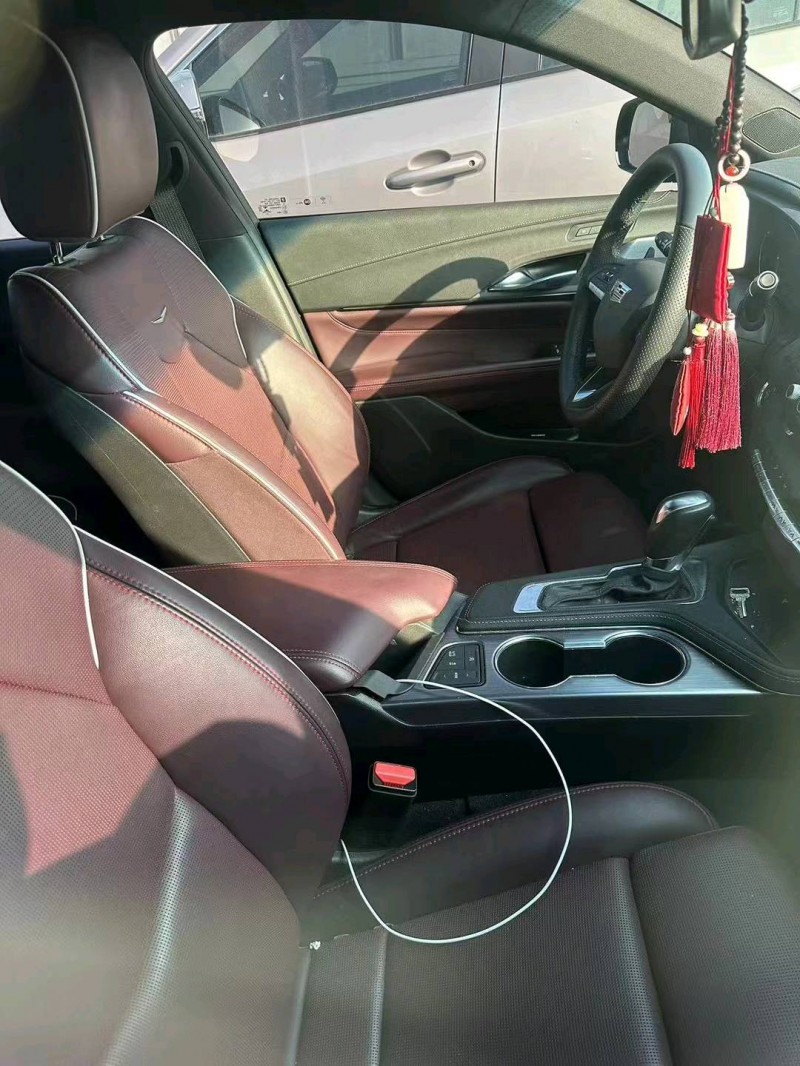 宜昌21年凯迪拉克CT45