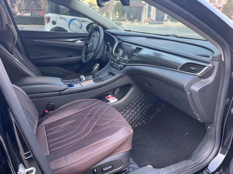 枣庄19年别克君威2