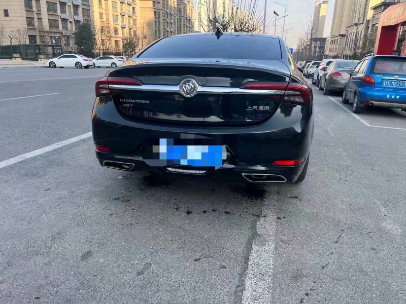 枣庄19年别克君威3