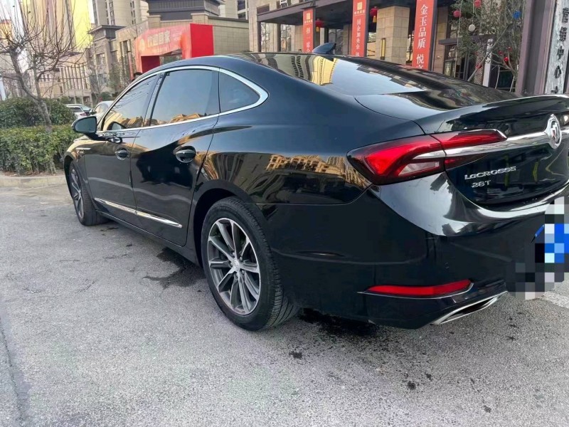 枣庄19年别克君威5