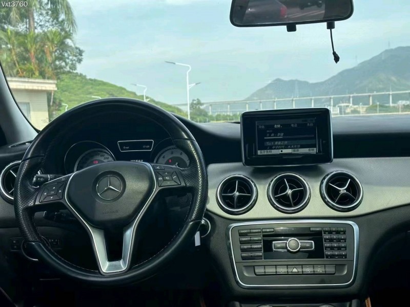 东莞15年奔驰GLA5
