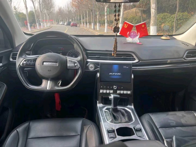 东营19年哈弗F57
