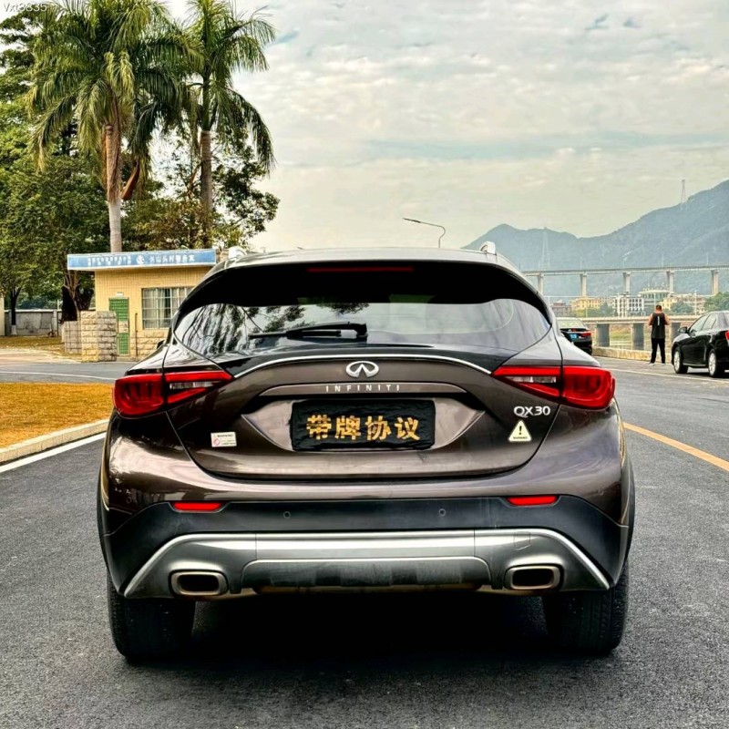 東莞17年英菲尼迪QX309