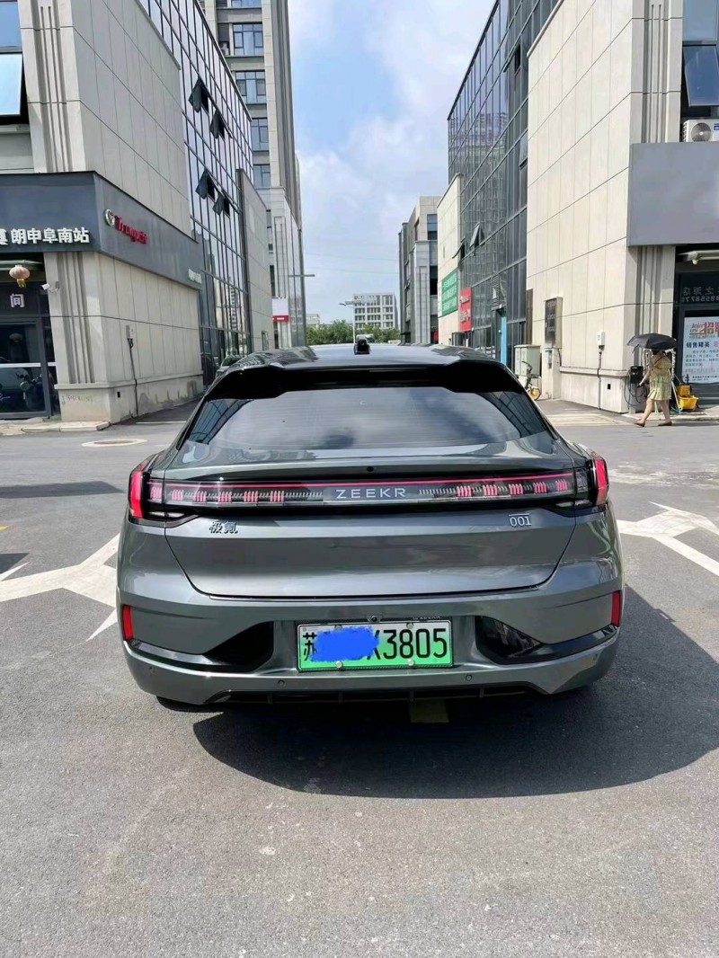 淮南23年極氪汽車0016