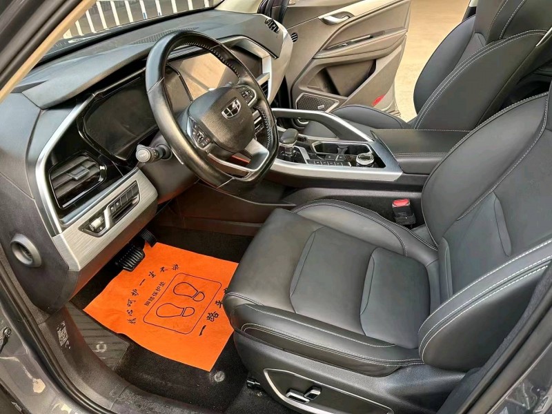 武汉20年吉利星越4