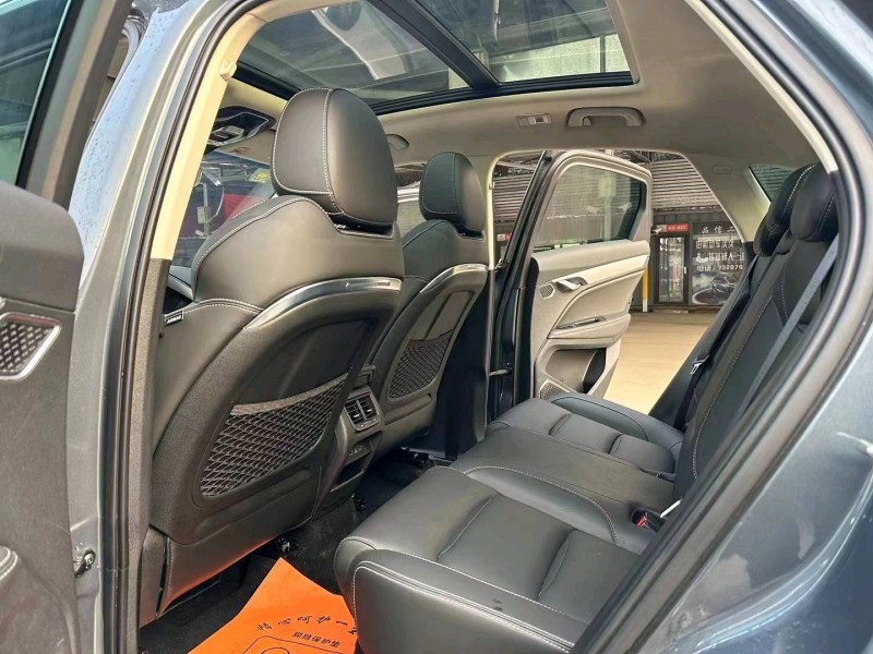 武汉20年吉利星越6