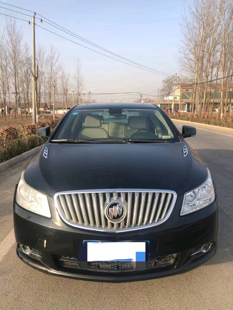 东营12年别克君越1