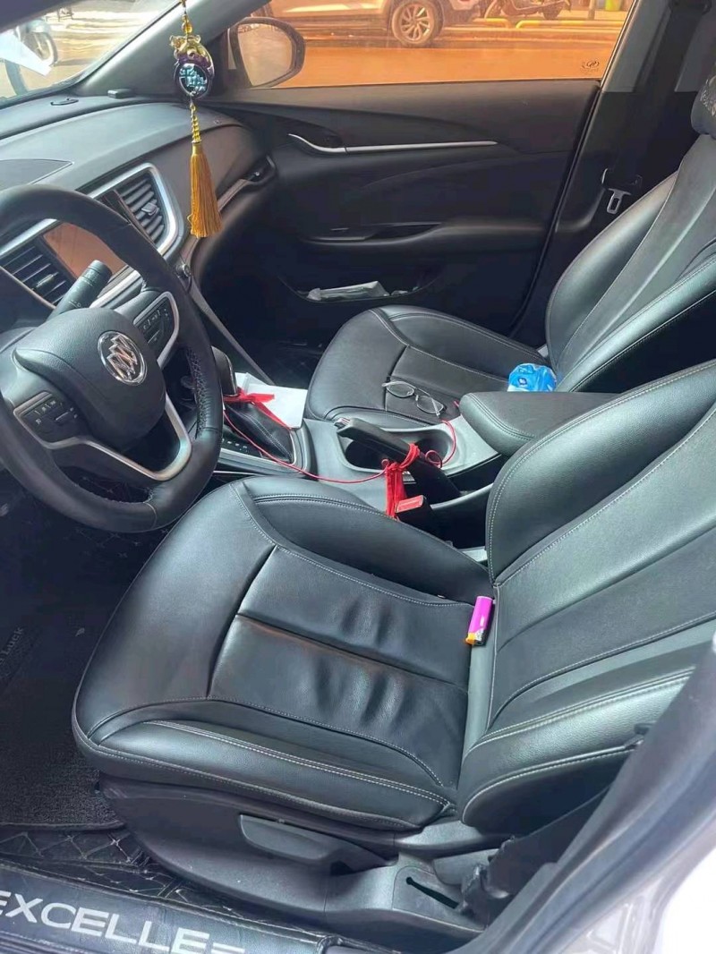 淄博18年别克英朗3