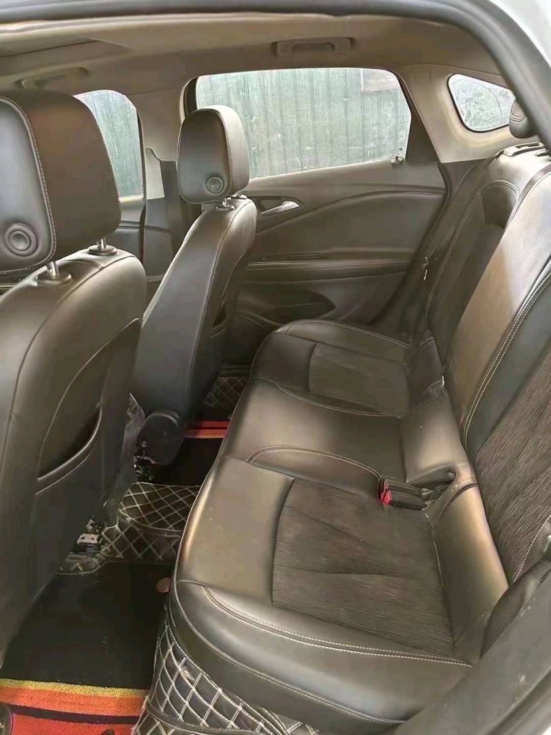 枣庄20年别克威朗4