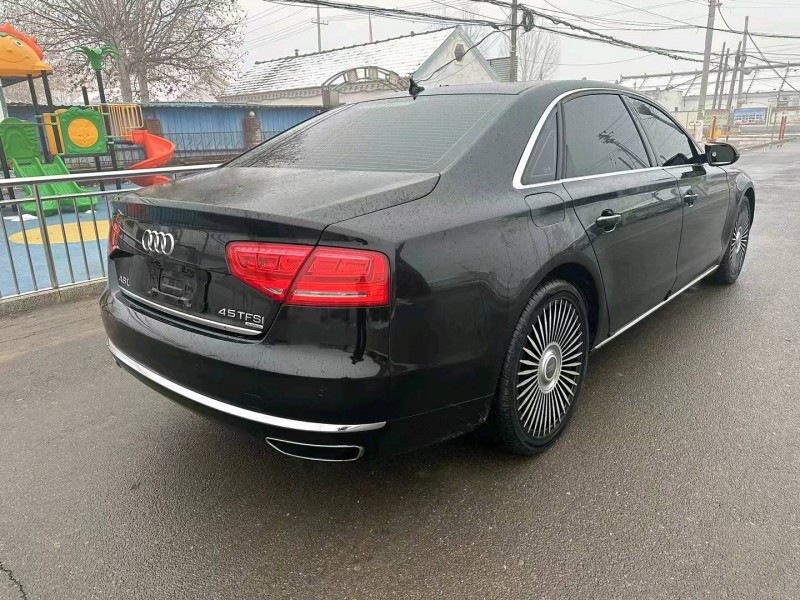 枣庄12年奥迪A8L3