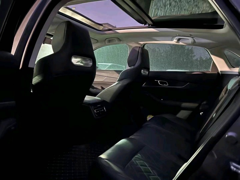 枣庄22年长安汽车UNI-K6