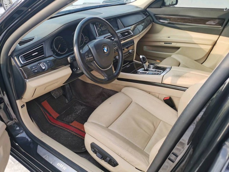 保定14年宝马7系4