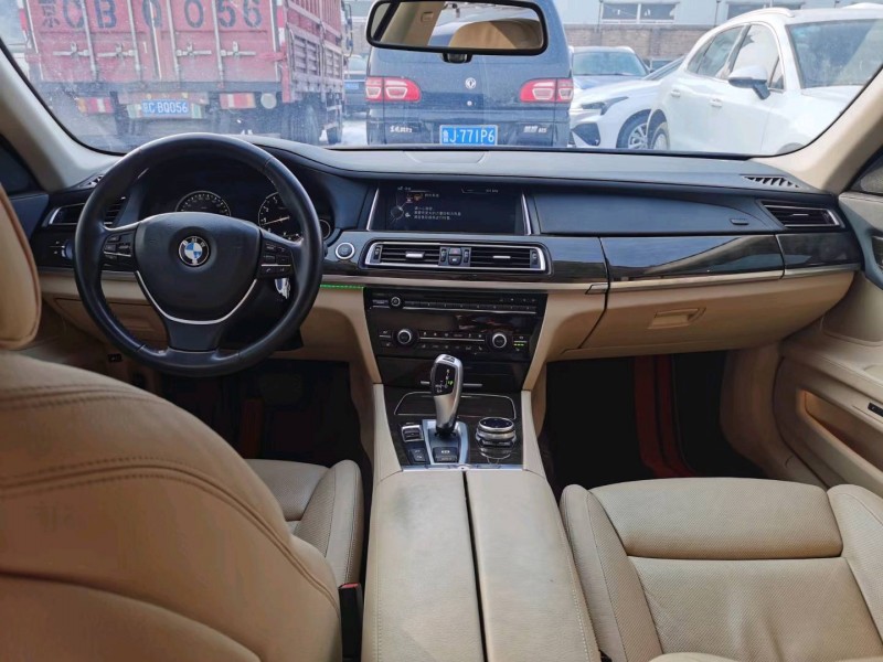 保定14年宝马7系6
