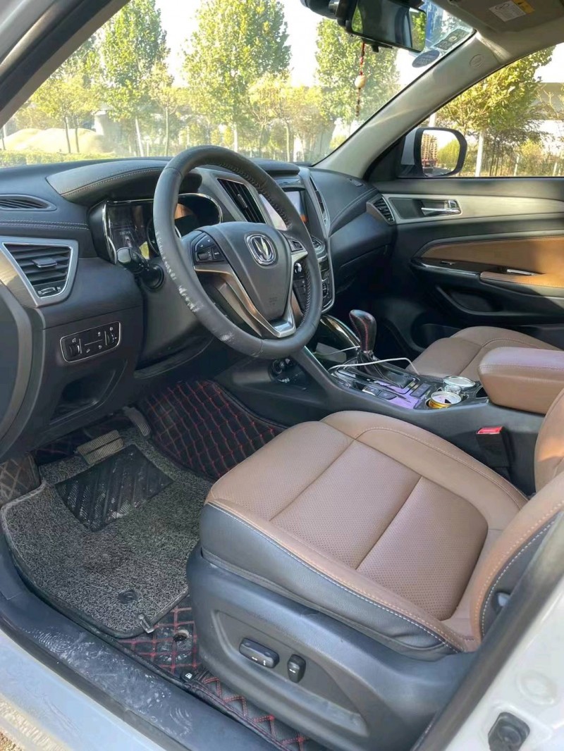 徐州19年长安汽车CS756