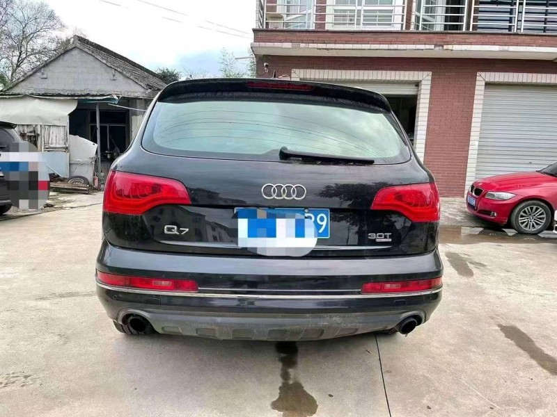嘉兴12年奥迪Q73