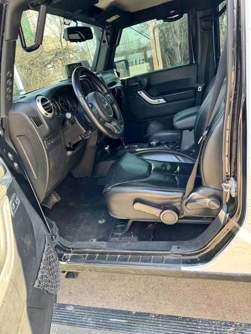 淄博17年Jeep牧马人8