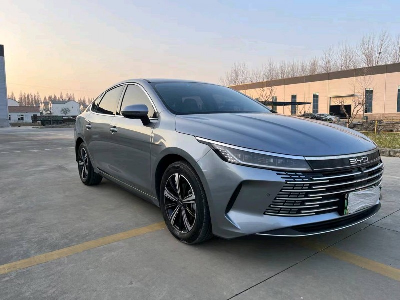 徐州22年比亚迪驱逐舰3