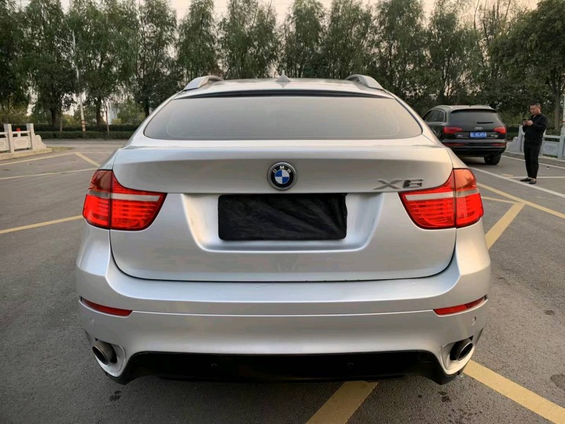 徐州09年宝马X69