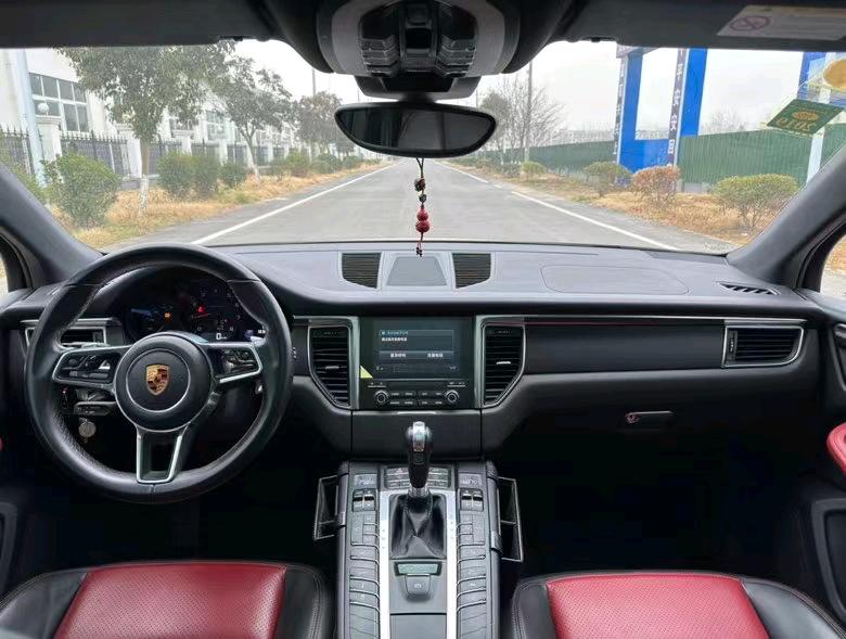 盐城17年保时捷Macan7