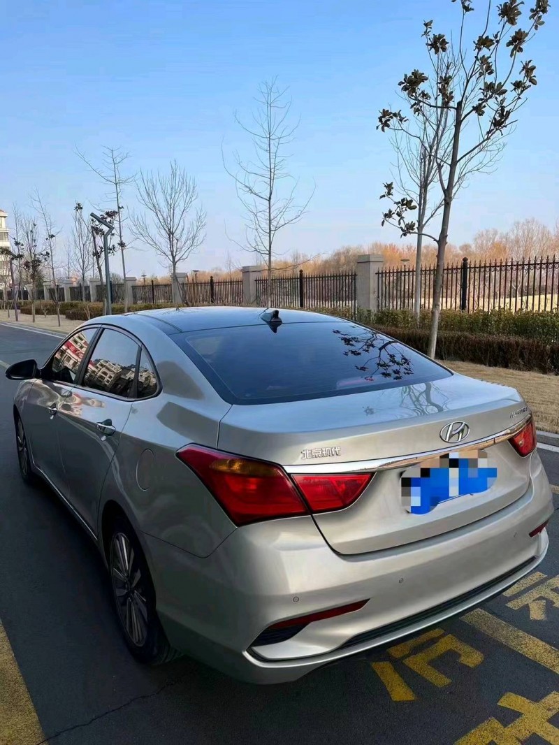 东营18年现代名图5