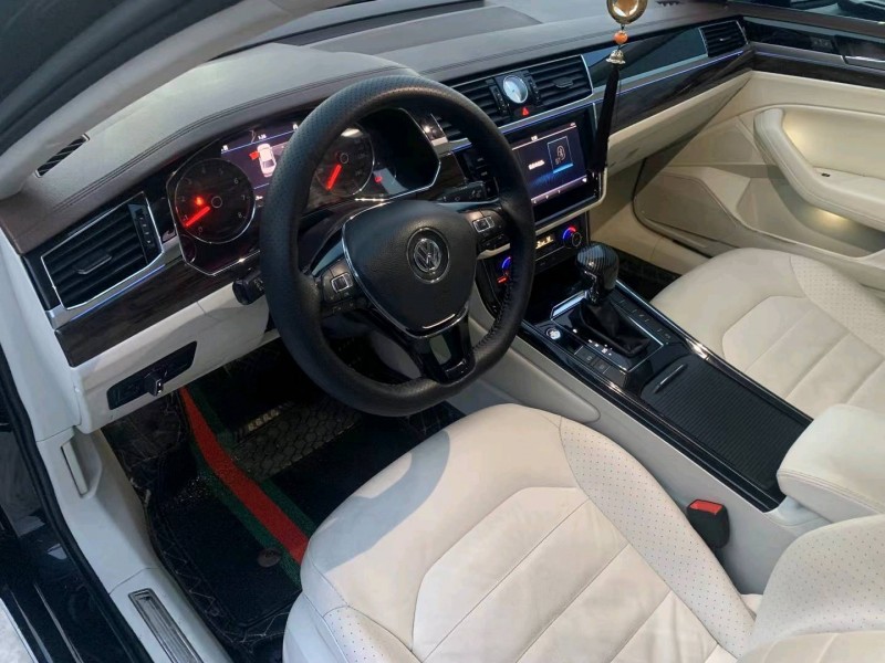 保定17年大众辉昂3